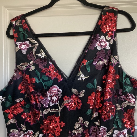 Adrianna Papell Black and Red Floral Midi sequin Dress - Picture 8 of 15